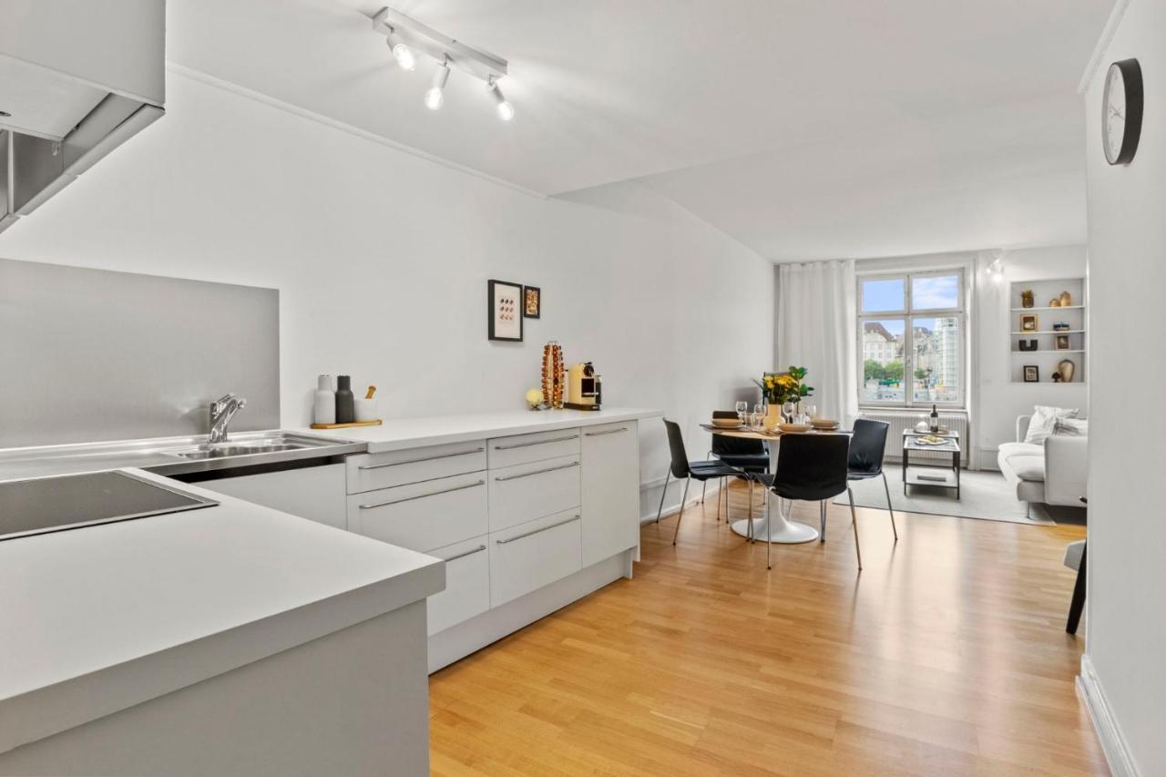 True Basel - Stadtwohnung I Rheinblick Екстериор снимка